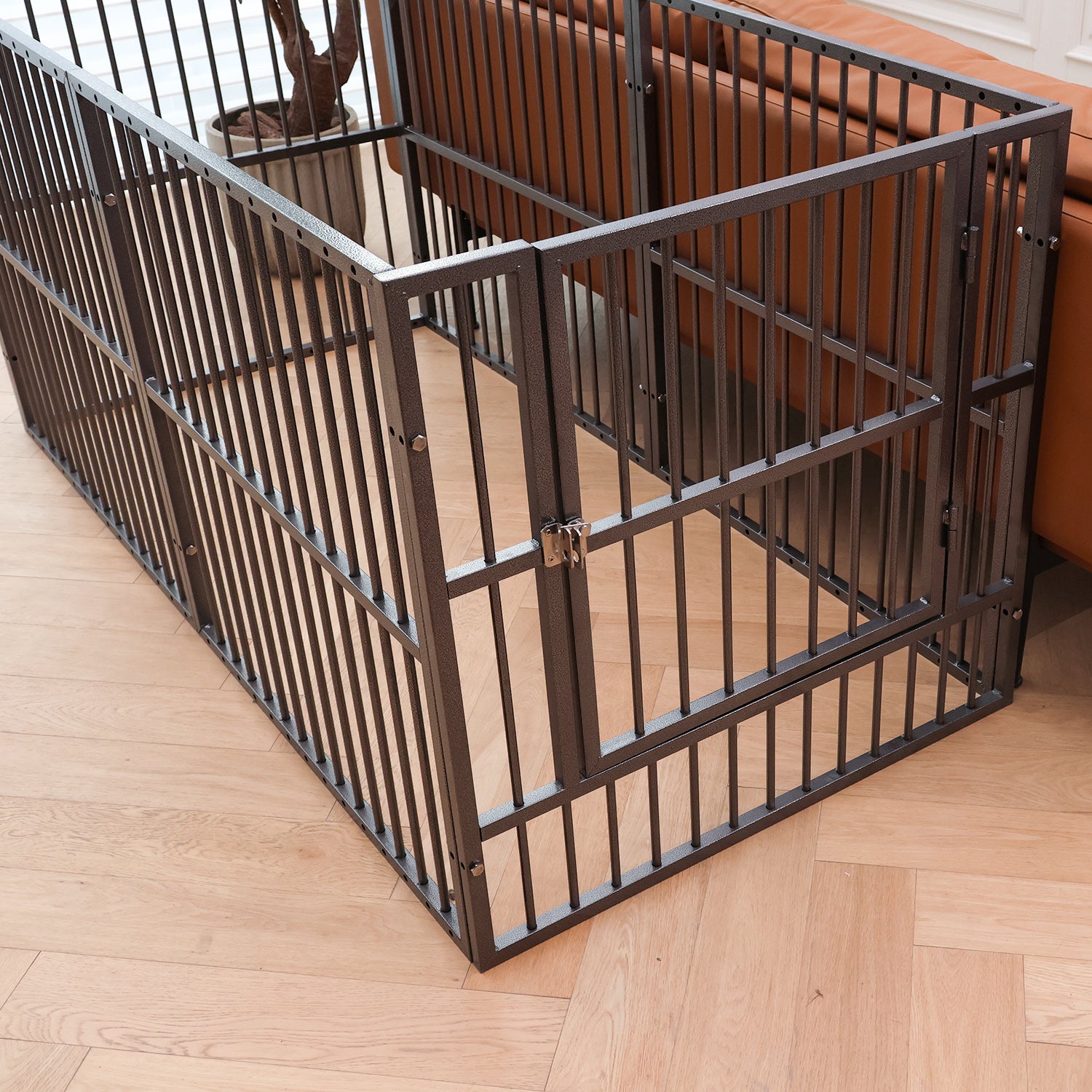 Dog pen with clearance floor